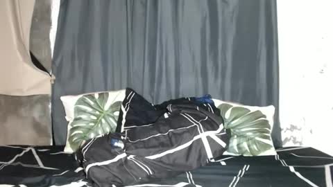 sweetiestkylie online show from 12-22-25, 02:52