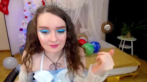 Snapshot of sweetintouch chatting on 12-21-24, 06:52 sweetintouch online show from 12-21-24, 06:52