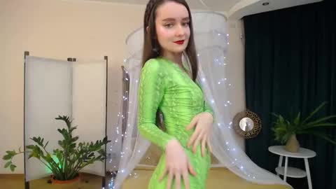 Snapshot of sweetintouch chatting on 01-20-25, 06:21 sweetintouch online show from 01-20-25, 06:21