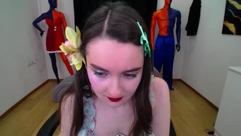 Snapshot of sweetintouch chatting on 01-25-25, 03:30 sweetintouch online show from 01-25-25, 03:30