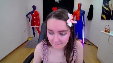 Snapshot of sweetintouch chatting on 02-26-25, 06:32 sweetintouch online show from 02-26-25, 06:32