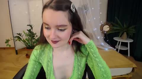 Snapshot of sweetintouch chatting on 03-08-25, 03:17 sweetintouch online show from 03-08-25, 03:17