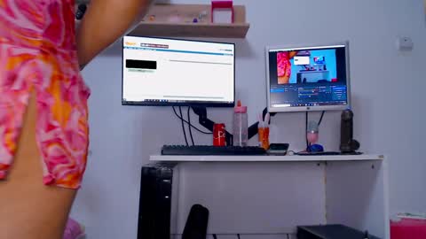 Snapshot of sweetjess022 chatting on 12-19-24, 02:23 jessica online show from 12-19-24, 02:23