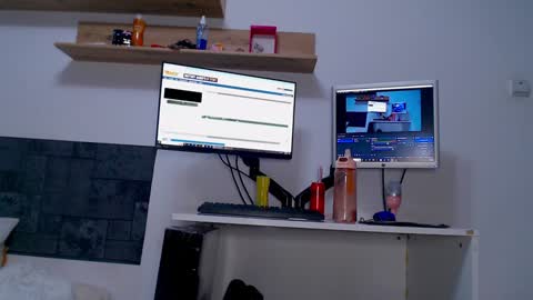 Snapshot of sweetjess022 chatting on 01-16-25, 10:12 jessica online show from 01-16-25, 10:12