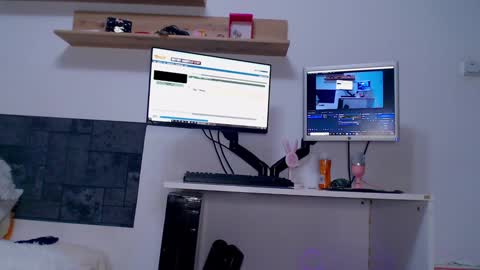 Snapshot of sweetjess022 chatting on 01-18-25, 01:19 jessica online show from 01-18-25, 01:19