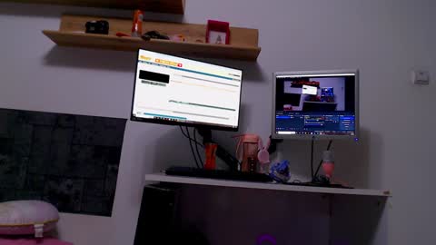 Snapshot of sweetjess022 chatting on 01-30-25, 01:55 jessica online show from 01-30-25, 01:55