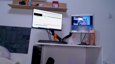 Snapshot of sweetjess022 chatting on 02-16-25, 03:47 jessica online show from 02-16-25, 03:47