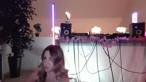 sweetjewlez online show from 11-14-25, 01:37