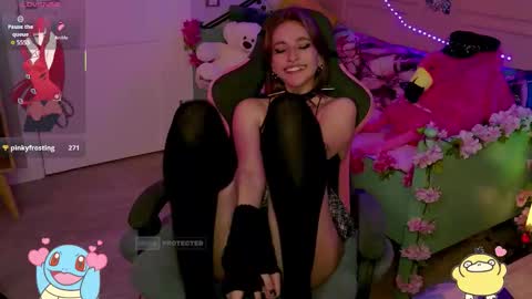 Snapshot of sweetjinks chatting on 10-03-25, 07:38 . Felin . online show from 10-03-25, 07:38