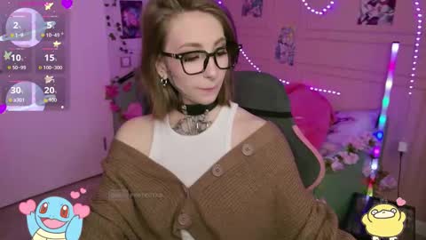 Snapshot of sweetjinks chatting on 11-14-25, 04:00 . Felin . online show from 11-14-25, 04:00