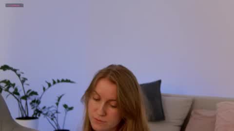 Snapshot of sweetkira1 chatting on 07-14-26, 10:21 SweetKira1 online show from 07-14-26, 10:21