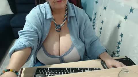 Rebeka online show from 10-09-25, 02:37