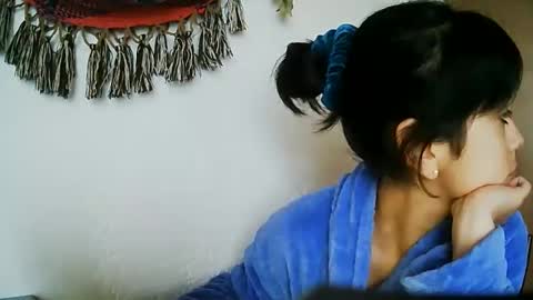 Snapshot of sweetlatinafit chatting on 05-04-26, 02:02 sweetlatinafit online show from 05-04-26, 02:02