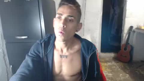 Snapshot of sweetlatinakim chatting on 06-07-26, 05:33 Camilo online show from 06-07-26, 05:33