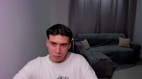 Snapshot of sweetlian_04 chatting on 02-23-25, 05:56 Lian online show from 02-23-25, 05:56