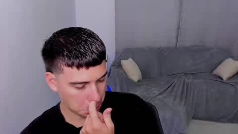 Snapshot of sweetlian_04 chatting on 03-07-25, 02:46 Lian online show from 03-07-25, 02:46