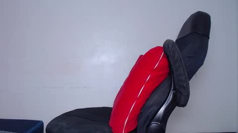 Snapshot of sweetlight chatting on 12-03-25, 09:57 mayra online show from 12-03-25, 09:57