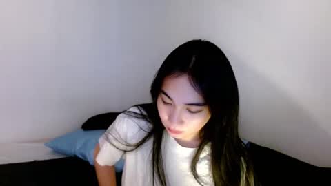 Lilly online show from 03-04-25, 04:17