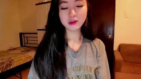 Zoe online show from 10-12-25, 04:00