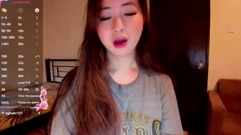 Zoe online show from 11-16-25, 03:56