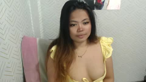 Snapshot of sweetlover_nicole chatting on 07-13-26, 06:38 NICOLE online show from 07-13-26, 06:38
