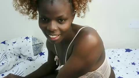 Snapshot of sweetmahriana30 chatting on 10-24-25, 10:00 Marie online show from 10-24-25, 10:00