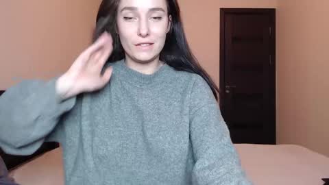 Snapshot of sweetmiaa chatting on 12-05-25, 02:25 Mia online show from 12-05-25, 02:25