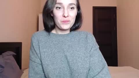 Mia online show from 03-10-26, 04:56