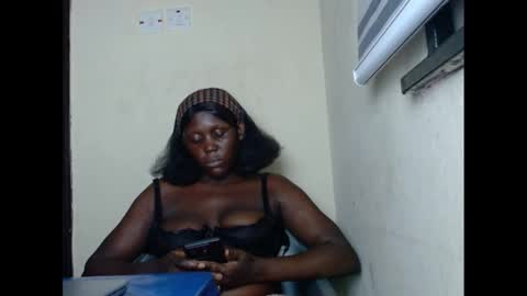 Snapshot of sweetnectarx chatting on 02-15-25, 03:31 sweetnectarx online show from 02-15-25, 03:31