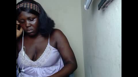 Snapshot of sweetnectarx chatting on 02-17-25, 03:15 sweetnectarx online show from 02-17-25, 03:15