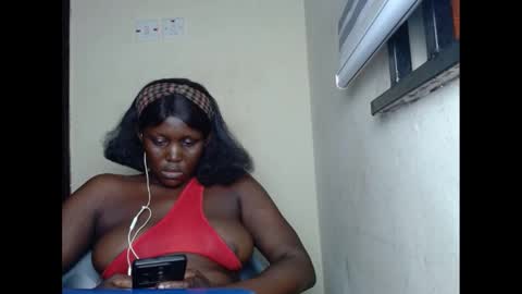 Snapshot of sweetnectarx chatting on 02-24-25, 01:13 sweetnectarx online show from 02-24-25, 01:13