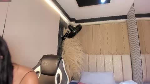Snapshot of sweetnova_ chatting on 06-14-26, 02:24 Sweet Nova online show from 06-14-26, 02:24