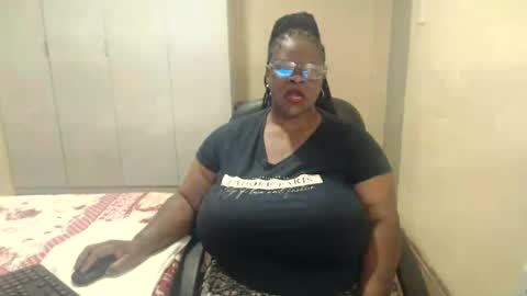 sweetnoziexxx online show from 01-14-25, 04:15