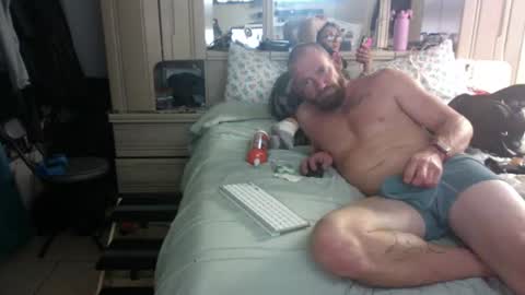 Snapshot of sweetnsexy95 chatting on 12-13-24, 07:25 WeAim2PZzz online show from 12-13-24, 07:25