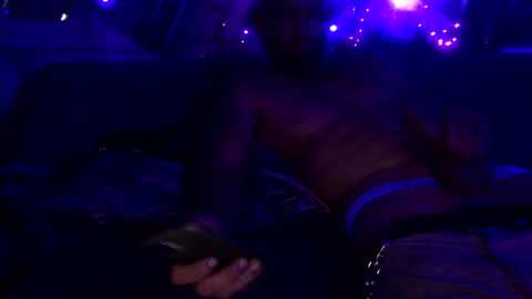 Snapshot of sweetnsexy95 chatting on 12-16-24, 08:41 WeAim2PZzz online show from 12-16-24, 08:41