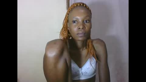 Snapshot of sweetpetite254 chatting on 02-04-26, 02:06 ESTHER online show from 02-04-26, 02:06