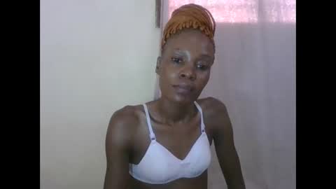 Snapshot of sweetpetite254 chatting on 02-05-26, 07:02 ESTHER online show from 02-05-26, 07:02