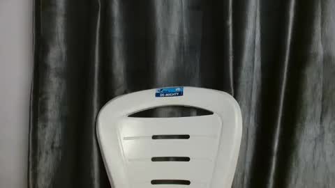 Snapshot of sweetpussy135 chatting on 11-02-25, 05:48 slim ivy online show from 11-02-25, 05:48