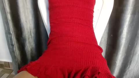 Snapshot of sweetpussy135 chatting on 12-02-25, 04:29 slim ivy online show from 12-02-25, 04:29