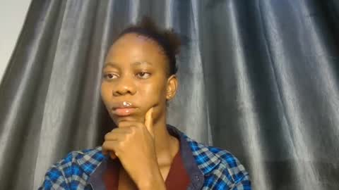 Snapshot of sweetpussy135 chatting on 12-18-25, 03:34 slim ivy online show from 12-18-25, 03:34