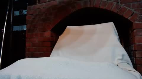 Sweet Red Berries online show from 01-18-26, 12:42