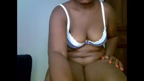 sweetrenne online show from 09-15-25, 10:04