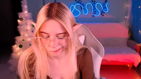 Snapshot of sweetrichal chatting on 01-19-25, 10:17 sweetrichal online show from 01-19-25, 10:17