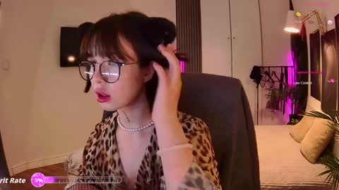 Snapshot of sweetriso chatting on 05-23-26, 09:08 Alice online show from 05-23-26, 09:08