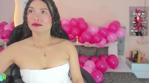 Snapshot of sweetrose01 chatting on 10-05-25, 12:25 Dulce online show from 10-05-25, 12:25