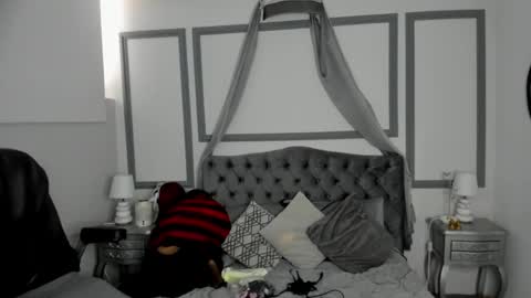 Snapshot of sweetsakura_dolll chatting on 02-08-26, 01:03 Sakura Doll online show from 02-08-26, 01:03