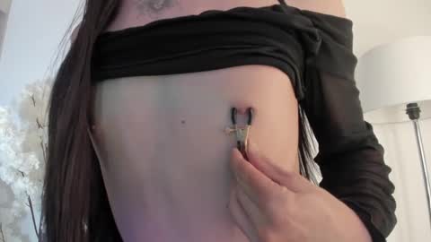 Snapshot of sweetsalice__ chatting on 01-08-25, 03:08  Alice Woolridge  online show from 01-08-25, 03:08