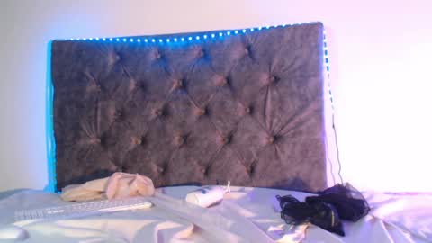 Sea online show from 04-15-26, 02:24