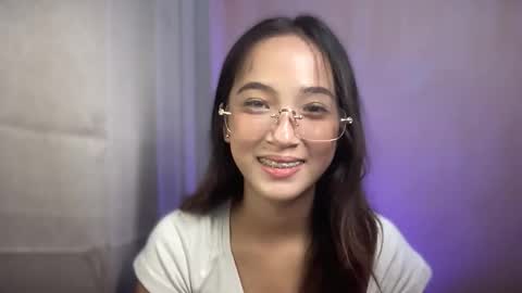 Mia online show from 11-26-25, 03:24