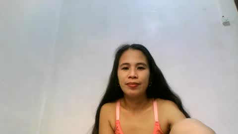 Snapshot of sweetsexylyn chatting on 12-23-24, 11:36 sweetsexylyn online show from 12-23-24, 11:36